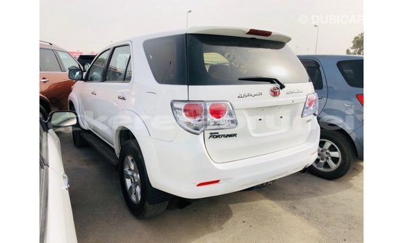 Buy Import Toyota Fortuner White Car in Import - Dubai in Belait Buy Import Toyota Fortuner White Car in Import - Dubai in Belait
