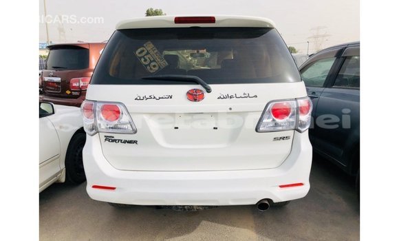 Buy Import Toyota Fortuner White Car in Import - Dubai in Belait Buy Import Toyota Fortuner White Car in Import - Dubai in Belait