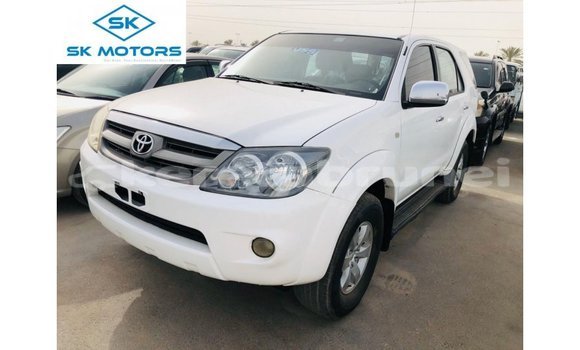 Buy Import Toyota Fortuner White Car in Import - Dubai in Belait