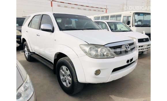 Buy Import Toyota Fortuner White Car in Import - Dubai in Belait Buy Import Toyota Fortuner White Car in Import - Dubai in Belait