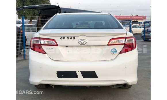 Buy Import Toyota Camry White Car in Import - Dubai in Belait Buy Import Toyota Camry White Car in Import - Dubai in Belait