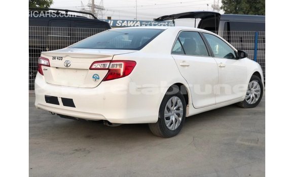 Buy Import Toyota Camry White Car in Import - Dubai in Belait Buy Import Toyota Camry White Car in Import - Dubai in Belait
