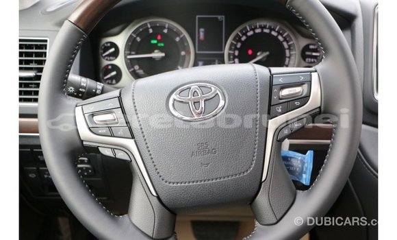 Buy Import Toyota Land Cruiser White Car in Import - Dubai in Belait Buy Import Toyota Land Cruiser White Car in Import - Dubai in Belait