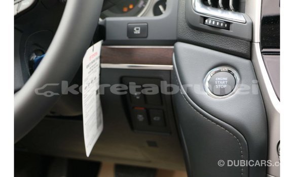 Buy Import Toyota Land Cruiser White Car in Import - Dubai in Belait Buy Import Toyota Land Cruiser White Car in Import - Dubai in Belait