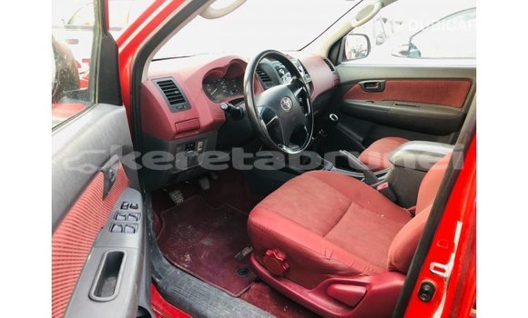 Buy Import Toyota Hilux Red Car in Import - Dubai in Belait Buy Import Toyota Hilux Red Car in Import - Dubai in Belait