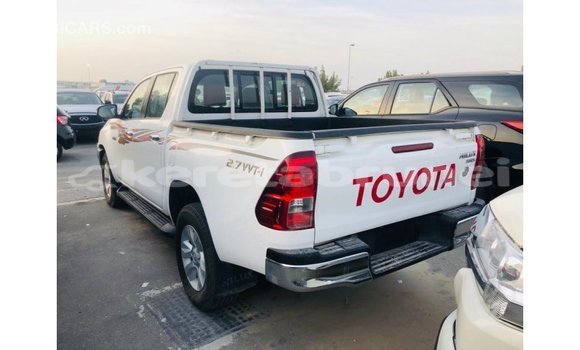 Buy Import Toyota Hilux White Car in Import - Dubai in Belait Buy Import Toyota Hilux White Car in Import - Dubai in Belait