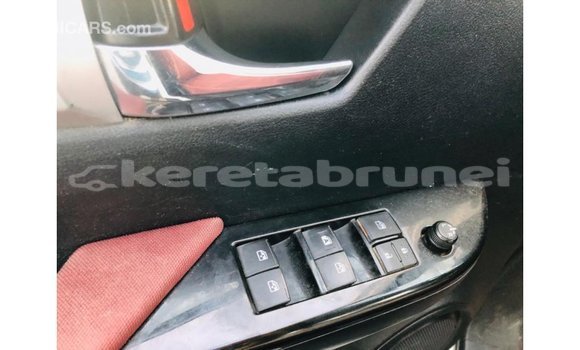 Buy Import Toyota Hilux White Car in Import - Dubai in Belait Buy Import Toyota Hilux White Car in Import - Dubai in Belait