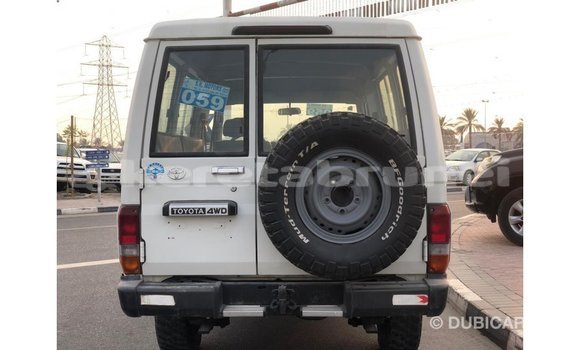 Buy Import Toyota Land Cruiser White Car in Import - Dubai in Belait Buy Import Toyota Land Cruiser White Car in Import - Dubai in Belait