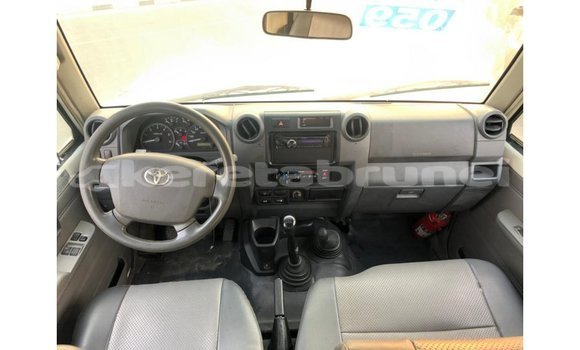 Buy Import Toyota Land Cruiser White Car in Import - Dubai in Belait Buy Import Toyota Land Cruiser White Car in Import - Dubai in Belait