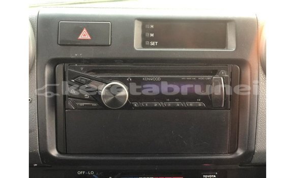 Buy Import Toyota Land Cruiser White Car in Import - Dubai in Belait Buy Import Toyota Land Cruiser White Car in Import - Dubai in Belait