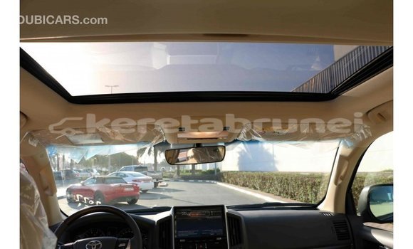 Buy Import Toyota Land Cruiser Black Car in Import - Dubai in Belait Buy Import Toyota Land Cruiser Black Car in Import - Dubai in Belait