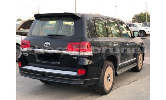 Buy Import Toyota Land Cruiser Black Car in Import - Dubai in Belait Buy Import Toyota Land Cruiser Black Car in Import - Dubai in Belait