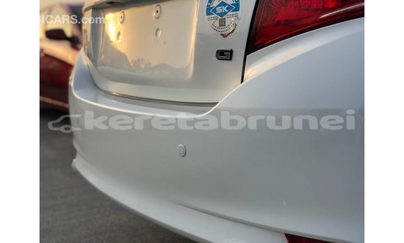 Buy Import Toyota Yaris White Car in Import - Dubai in Belait Buy Import Toyota Yaris White Car in Import - Dubai in Belait
