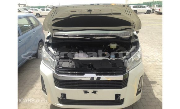 Buy Import Toyota Hiace White Car in Import - Dubai in Belait Buy Import Toyota Hiace White Car in Import - Dubai in Belait