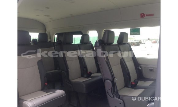 Buy Import Toyota Hiace White Car in Import - Dubai in Belait Buy Import Toyota Hiace White Car in Import - Dubai in Belait