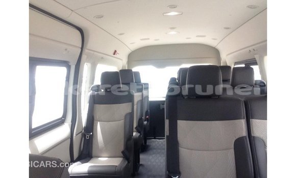Buy Import Toyota Hiace White Car in Import - Dubai in Belait Buy Import Toyota Hiace White Car in Import - Dubai in Belait