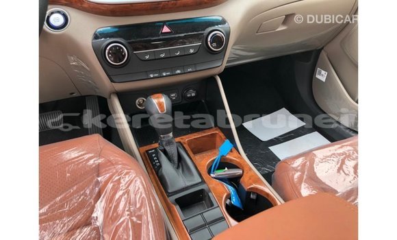 Buy Import Hyundai Tucson White Car in Import - Dubai in Belait Buy Import Hyundai Tucson White Car in Import - Dubai in Belait