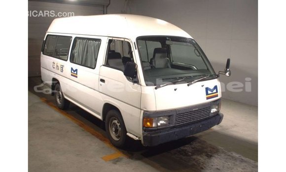 Buy Import Nissan Caravan White Car in Import - Dubai in Belait Buy Import Nissan Caravan White Car in Import - Dubai in Belait