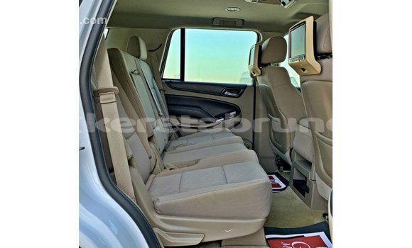 Buy Import Chevrolet Tahoe White Car in Import - Dubai in Belait Buy Import Chevrolet Tahoe White Car in Import - Dubai in Belait
