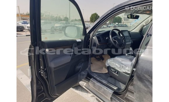 Buy Import Toyota Land Cruiser Black Car in Import - Dubai in Belait Buy Import Toyota Land Cruiser Black Car in Import - Dubai in Belait