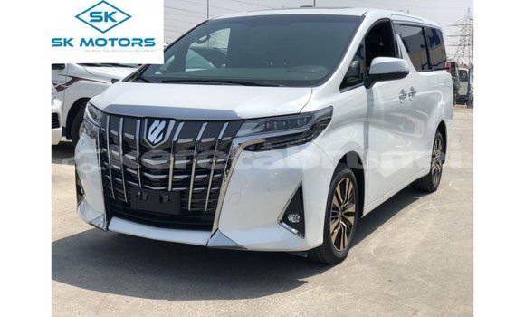 Buy Import Toyota Alphard White Car in Import - Dubai in Belait