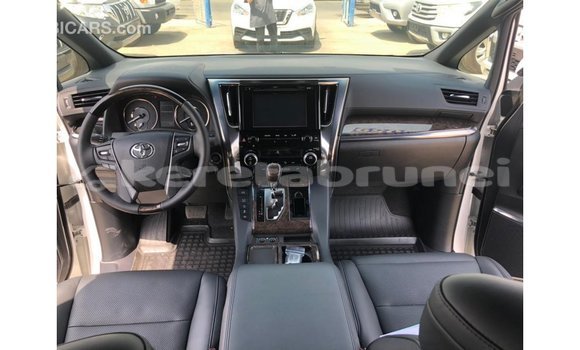 Buy Import Toyota Alphard White Car in Import - Dubai in Belait Buy Import Toyota Alphard White Car in Import - Dubai in Belait