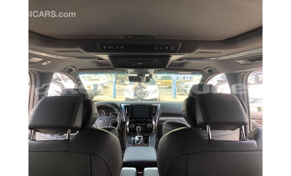 Buy Import Toyota Alphard White Car in Import - Dubai in Belait Buy Import Toyota Alphard White Car in Import - Dubai in Belait