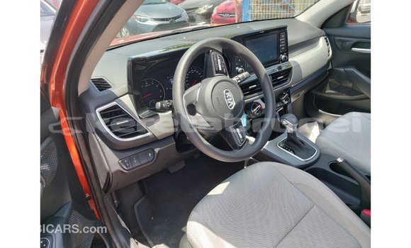 Buy Import Kia Carens Other Car in Import - Dubai in Belait Buy Import Kia Carens Other Car in Import - Dubai in Belait