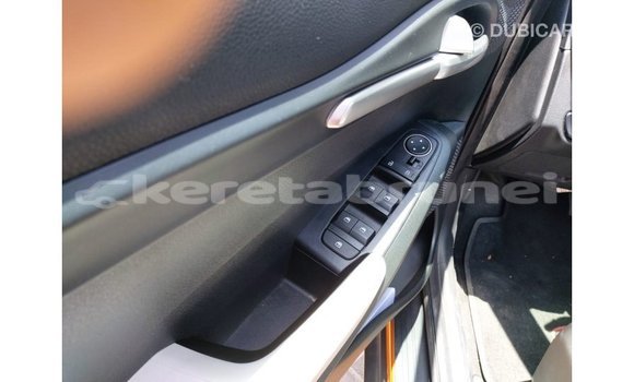 Buy Import Kia Carens Other Car in Import - Dubai in Belait Buy Import Kia Carens Other Car in Import - Dubai in Belait