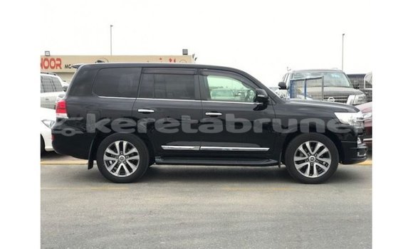 Buy Import Toyota Land Cruiser Black Car in Import - Dubai in Belait Buy Import Toyota Land Cruiser Black Car in Import - Dubai in Belait