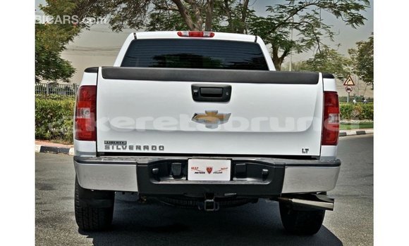 Buy Import Chevrolet Silverado White Car in Import - Dubai in Belait Buy Import Chevrolet Silverado White Car in Import - Dubai in Belait