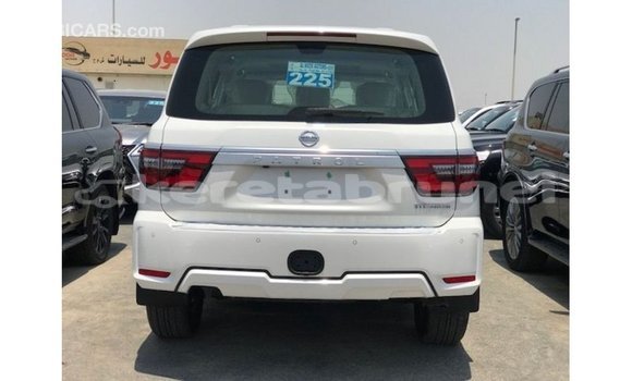 Buy Import Nissan Patrol White Car in Import - Dubai in Belait Buy Import Nissan Patrol White Car in Import - Dubai in Belait