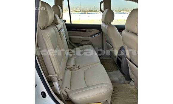 Buy Import Toyota Prado White Car in Import - Dubai in Belait Buy Import Toyota Prado White Car in Import - Dubai in Belait
