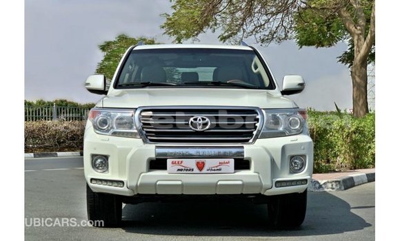 Buy Import Toyota Land Cruiser White Car in Import - Dubai in Belait Buy Import Toyota Land Cruiser White Car in Import - Dubai in Belait