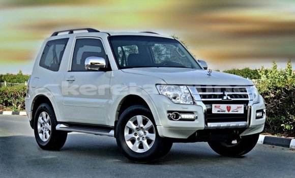 Buy Import Mitsubishi Pajero White Car in Import - Dubai in Belait
