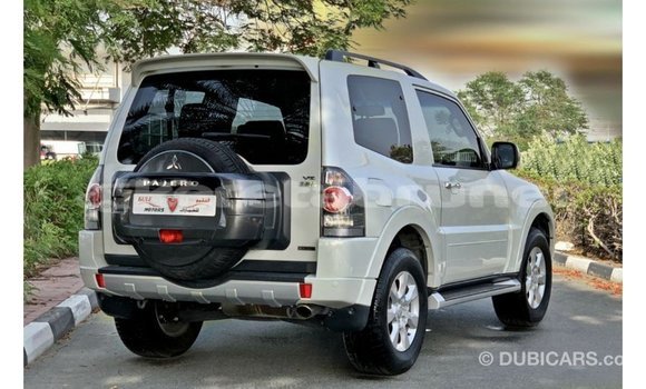Buy Import Mitsubishi Pajero White Car in Import - Dubai in Belait Buy Import Mitsubishi Pajero White Car in Import - Dubai in Belait