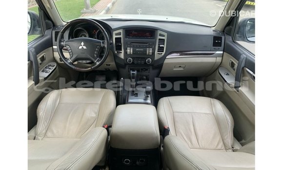 Buy Import Mitsubishi Pajero White Car in Import - Dubai in Belait Buy Import Mitsubishi Pajero White Car in Import - Dubai in Belait