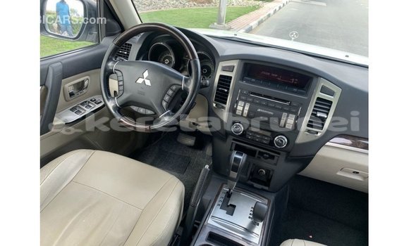 Buy Import Mitsubishi Pajero White Car in Import - Dubai in Belait Buy Import Mitsubishi Pajero White Car in Import - Dubai in Belait