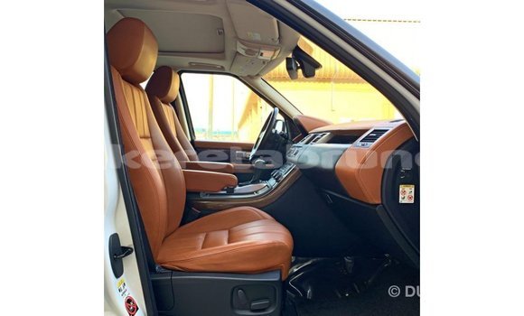 Buy Import Land Rover Range Rover White Car in Import - Dubai in Belait Buy Import Land Rover Range Rover White Car in Import - Dubai in Belait