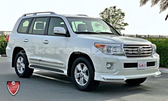 Buy Import Toyota Land Cruiser White Car in Import - Dubai in Belait