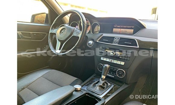 Buy Import Mercedes-Benz 200 Blue Car in Import - Dubai in Belait Buy Import Mercedes-Benz 200 Blue Car in Import - Dubai in Belait