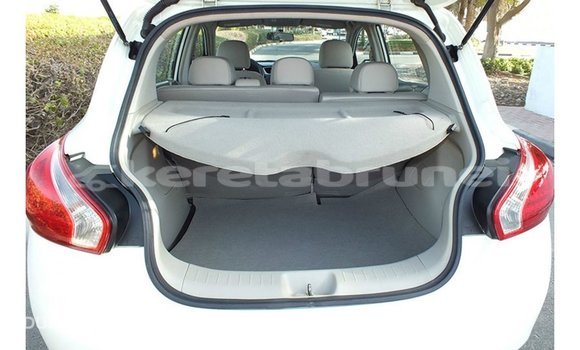 Buy Import Nissan Tiida White Car in Import - Dubai in Belait Buy Import Nissan Tiida White Car in Import - Dubai in Belait