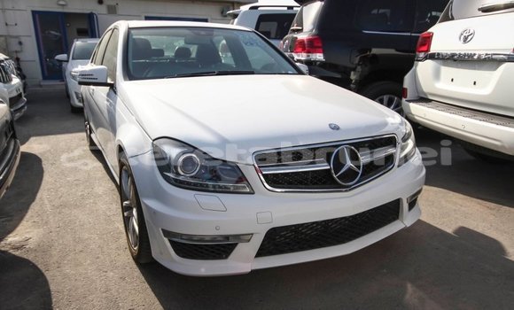 Buy Import Mercedes-Benz 200 White Car in Import - Dubai in Belait