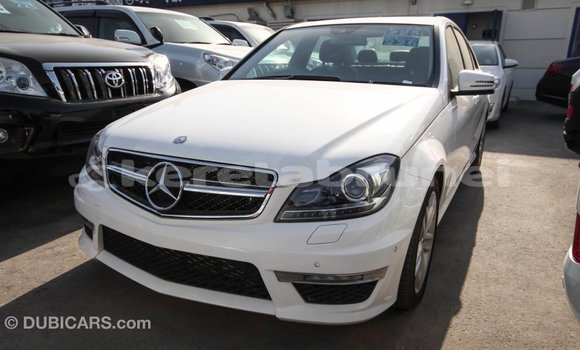 Buy Import Mercedes-Benz 200 White Car in Import - Dubai in Belait Buy Import Mercedes-Benz 200 White Car in Import - Dubai in Belait