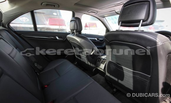 Buy Import Mercedes-Benz 200 White Car in Import - Dubai in Belait Buy Import Mercedes-Benz 200 White Car in Import - Dubai in Belait