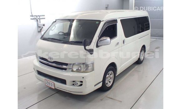 Buy Import Toyota Regius White Car in Import - Dubai in Belait Buy Import Toyota Regius White Car in Import - Dubai in Belait