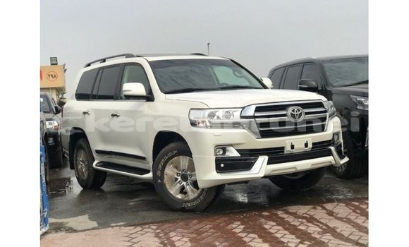 Buy Import Toyota Land Cruiser White Car in Import - Dubai in Belait