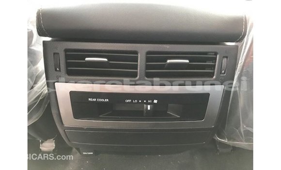Buy Import Toyota Land Cruiser White Car in Import - Dubai in Belait Buy Import Toyota Land Cruiser White Car in Import - Dubai in Belait