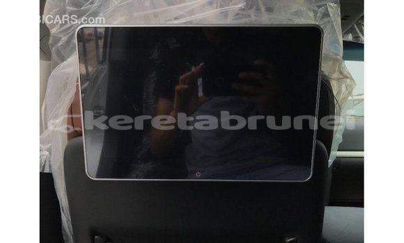 Buy Import Toyota Land Cruiser White Car in Import - Dubai in Belait Buy Import Toyota Land Cruiser White Car in Import - Dubai in Belait