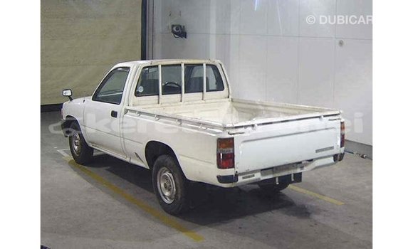 Buy Import Toyota Hilux White Car in Import - Dubai in Belait Buy Import Toyota Hilux White Car in Import - Dubai in Belait